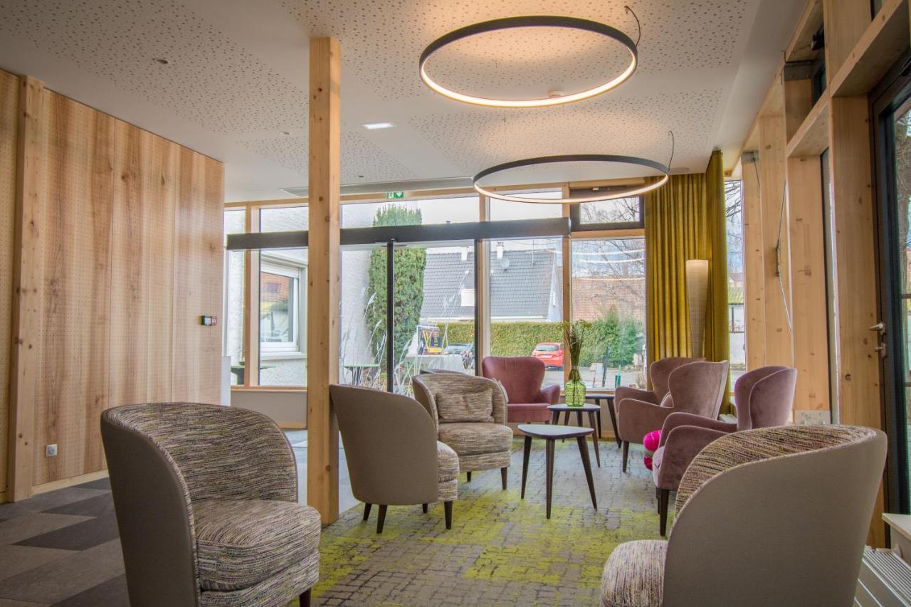 Aux Deux Clefs Hostellerie Groff Biesheim Екстериор снимка
