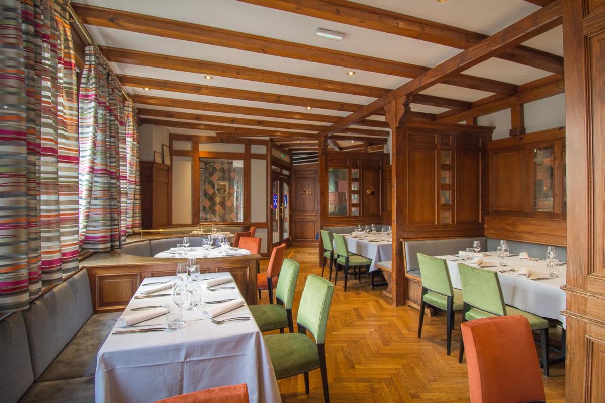 Aux Deux Clefs Hostellerie Groff Biesheim Екстериор снимка